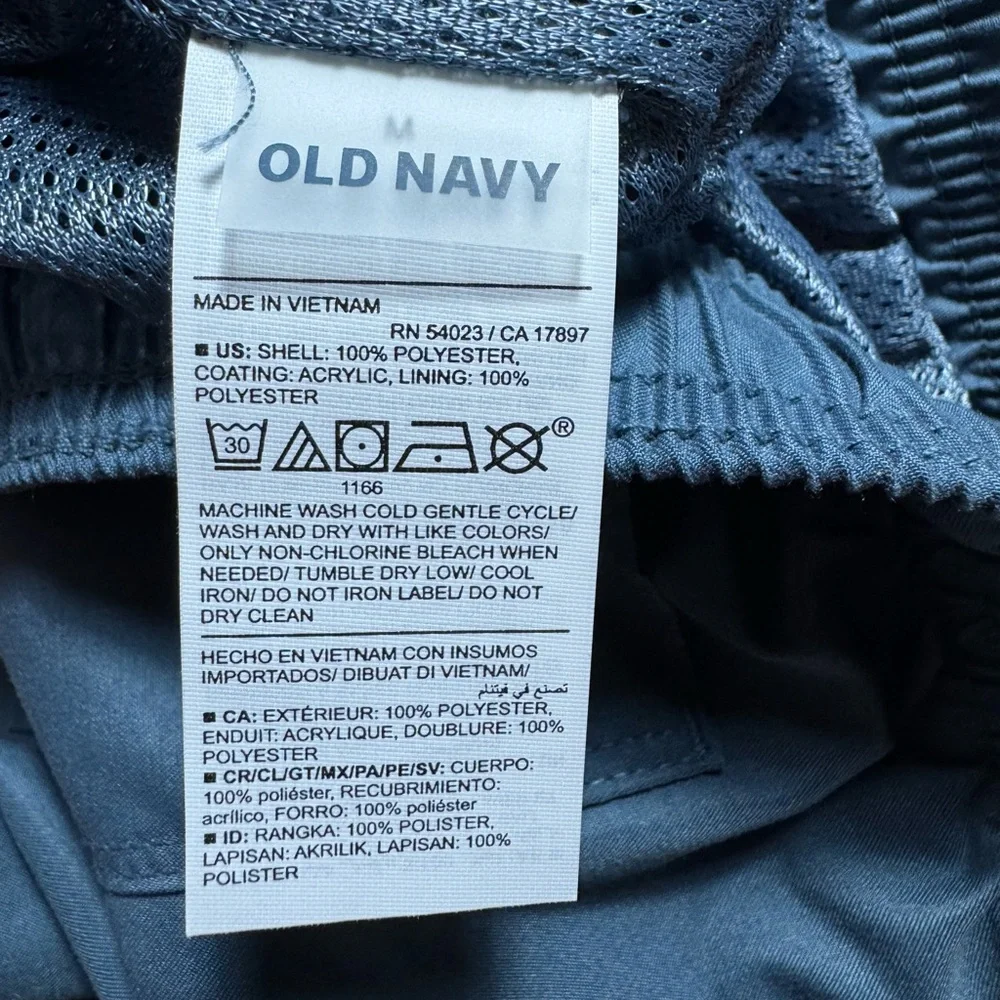 Old Navy Men Solid Swim Trunks 7-inch inseam Wintry Waters Blue Built in Brief M